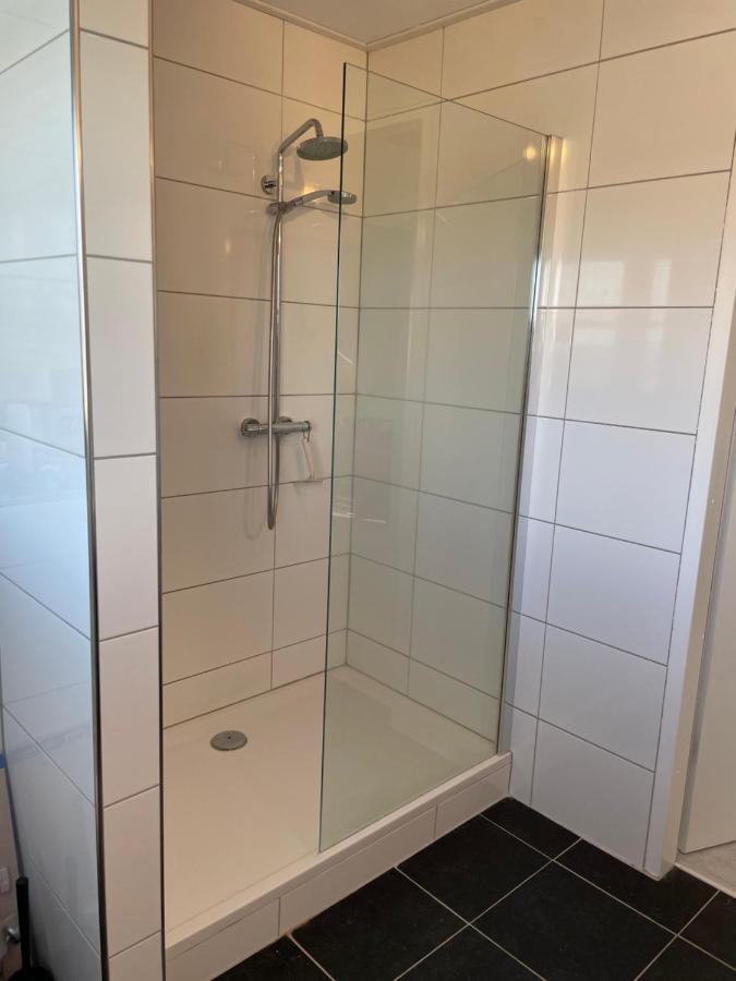 Bed and Breakfast Vrijplaats Oosterend  Екстер'єр фото