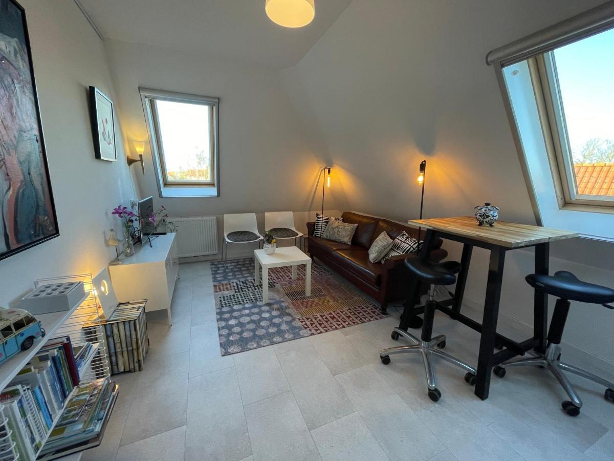 Bed and Breakfast Vrijplaats Oosterend  Екстер'єр фото